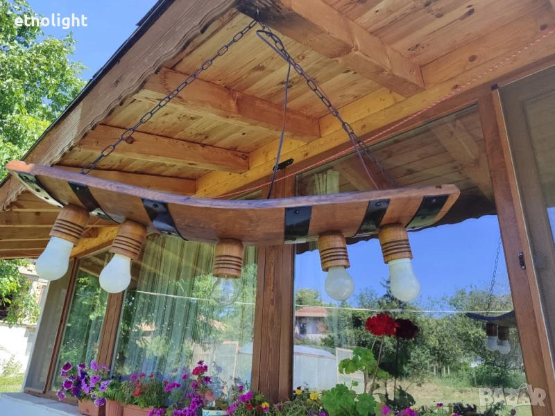 Полилеи от автентични дъбови бъчви с ръчно изработени дървени чашки , снимка 1