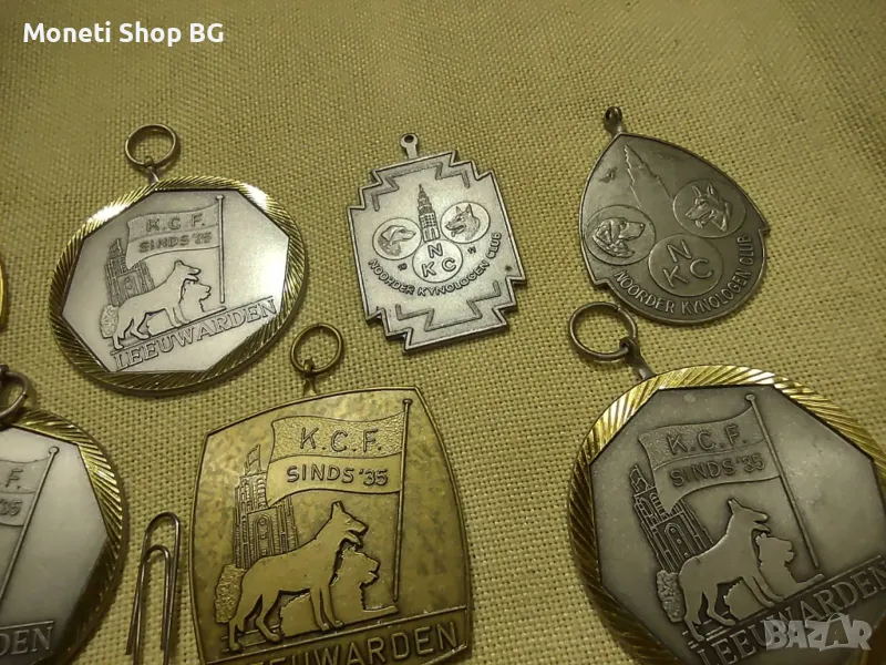 9бр. медали тема Кучета, снимка 1