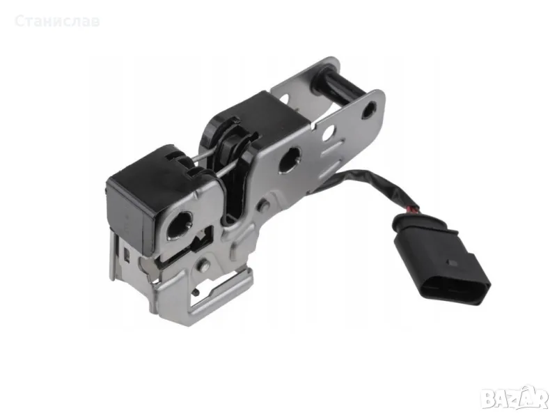 VW Touareg 7L Долна брава за преден капак, снимка 1