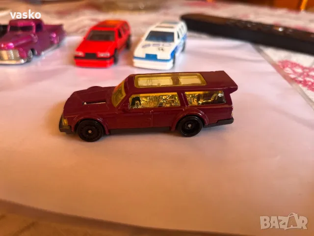 Hotwheels Volvo240 Drift Vagon, снимка 1 - Колекции - 49007273