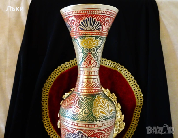 Бронзова ваза 36 см.,цветен клетъчен емайл. , снимка 3 - Антикварни и старинни предмети - 53035496