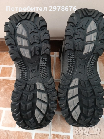 Зимни боти леки топли и удобни, снимка 2 - Мъжки боти - 53522829