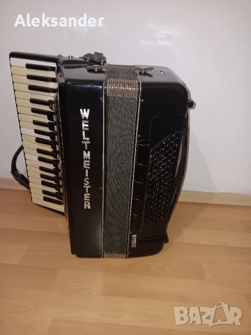 Продавам акордеон Weltmaster Stela 96 баса , снимка 2 - Акордеони - 53969571