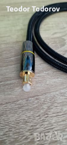 оптичен кабел висок клас златни накрайници 