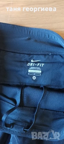 къс клин за бягане nike, снимка 2 - Спортни екипи - 50679704