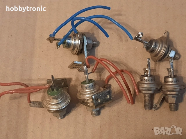 Съветски тиристори КУ202Н 400V 10A, КУ202Е 100V 10A, Български Т7-1 7A 100V, снимка 2 - Друга електроника - 53848384