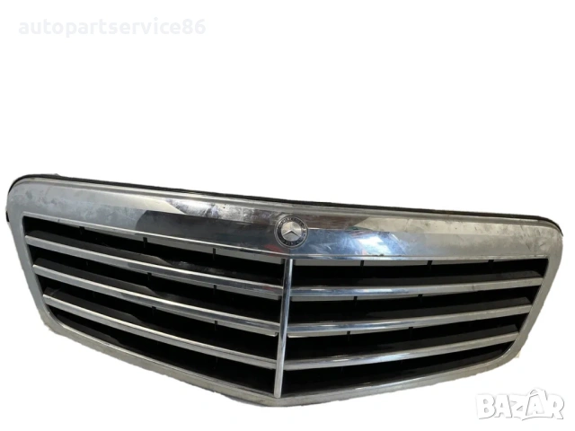 Хромирана емблема за предна решетка за Mercedes W212 2.2 CDI RHD (2012) 