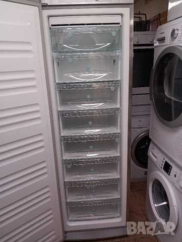 Огромен иноксов фризер Миеле Miele No Frost A+++ 2 години гаранция!, снимка 2 - Фризери - 53954824