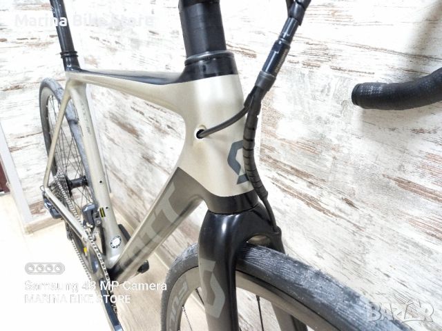 Карбонов шосеен велосипед Scott Addict RC 15 Ultegra DI2 Disc Fulcrum , снимка 2 - Велосипеди - 41647942