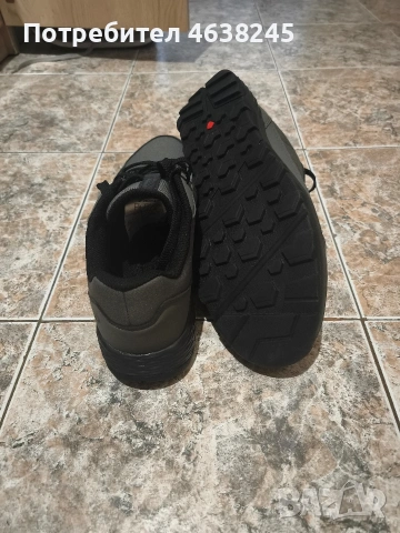 туристически обувки , снимка 4 - Спортни обувки - 53642829