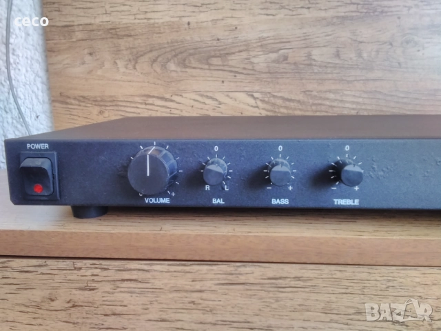 Професионален предусилвател, снимка 2 - Ресийвъри, усилватели, смесителни пултове - 51641212