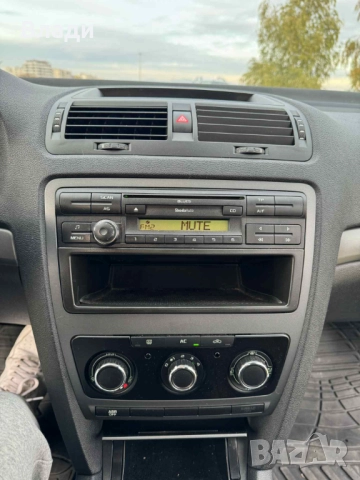 Skoda Octavia 1.2 turbo, снимка 6 - Автомобили и джипове - 52356500