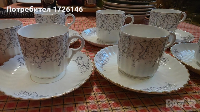 Порцеланов сервиз за кафе с позлата Rorstrand Швеция , снимка 9 - Сервизи - 54035429