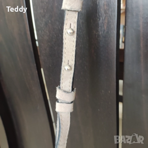 Чанта с ресни Mango, естествен велур, снимка 8 - Чанти - 51907938