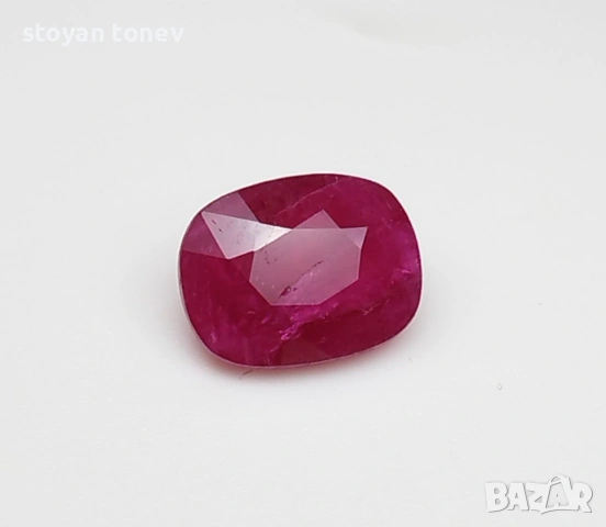 Рядък Ненагряван Африкански Рубин 3.49кт с Vivid пурпурно-Червен Огън! Сертифициран! Нов!, снимка 3 - Други - 53652220
