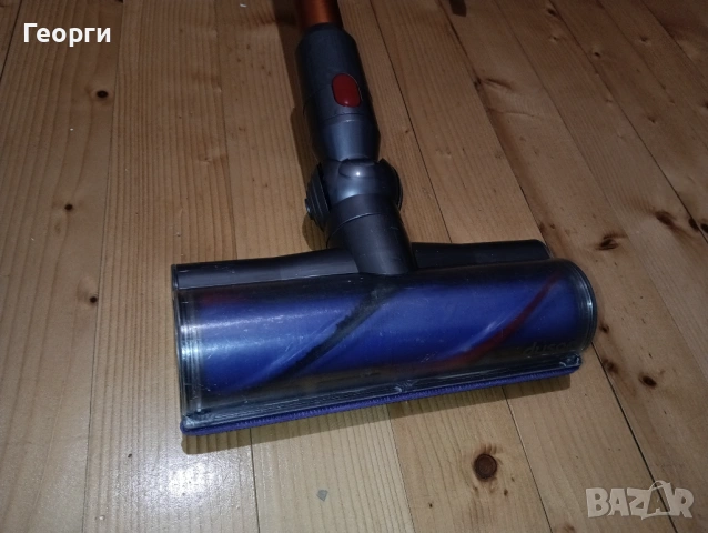 Много добра Dyson V10 безжична прахосмукачка пълен комплект, снимка 3 - Прахосмукачки - 53624228