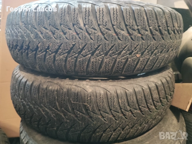 2бр. Зимни гуми Goodyear, снимка 2 - Гуми и джанти - 52175942