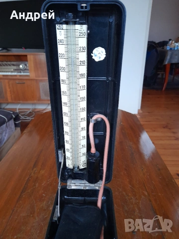 Стар апарат за кръвно налягане, снимка 4 - Антикварни и старинни предмети - 53889838