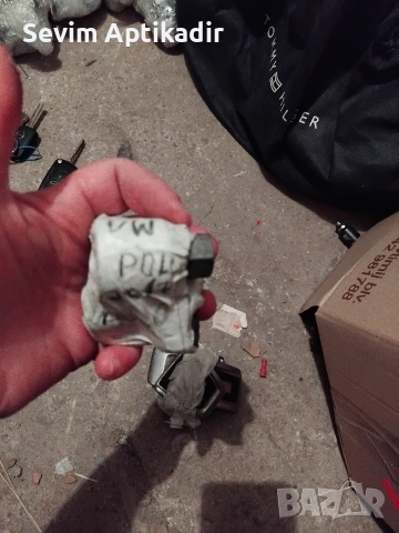 Комплект секретен болт за Поло 2017 модел, снимка 3 - Аксесоари и консумативи - 53200655