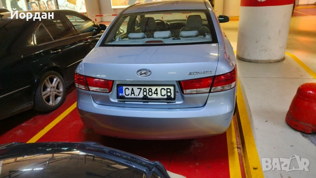 Продвам Hyundai Sonata 2.0i Газ/бензин, снимка 12 - Автомобили и джипове - 52690918