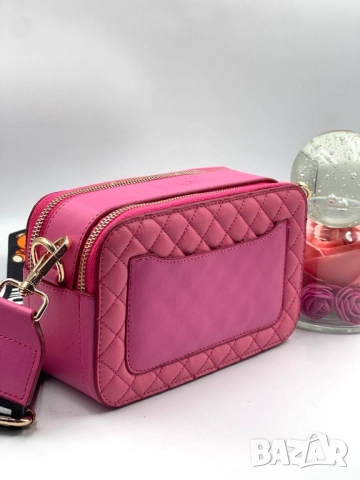 чанти Moschino, снимка 8 - Чанти - 51440739