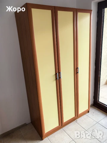 Продаваме трикрилни гардероби, снимка 5 - Гардероби - 50889713
