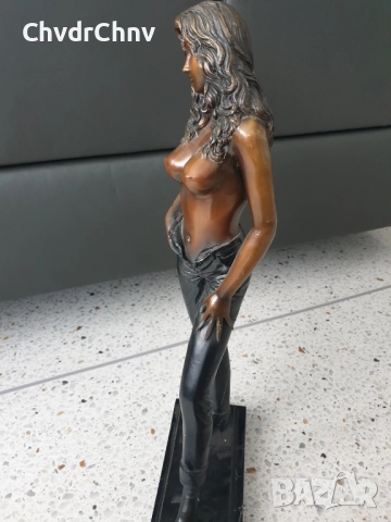 65см-7кг бронзова скулптура/еротика/фигура на полугола жена/голяма дизайнерска статуетка, снимка 2 - Антикварни и старинни предмети - 46516141