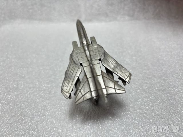 Настолен модел на самолет ROYAL HAMPSHIRE - TORNADO, снимка 4 - Колекции - 53209082