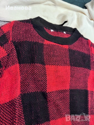 Подарявам 3 бр дамски пуловери, снимка 3 - Блузи с дълъг ръкав и пуловери - 53130910