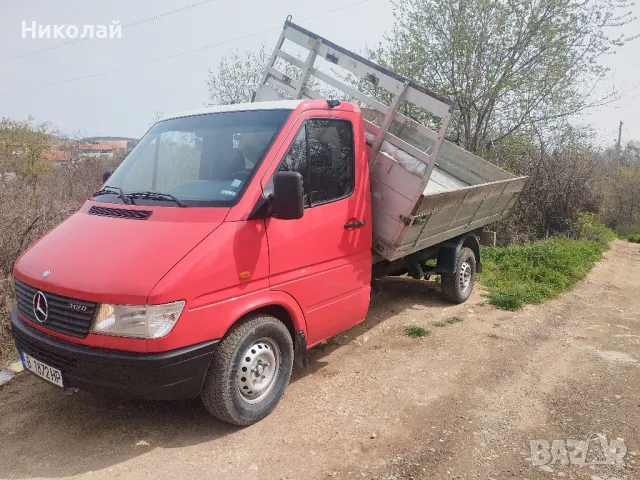 Тристранен самосвал, снимка 1