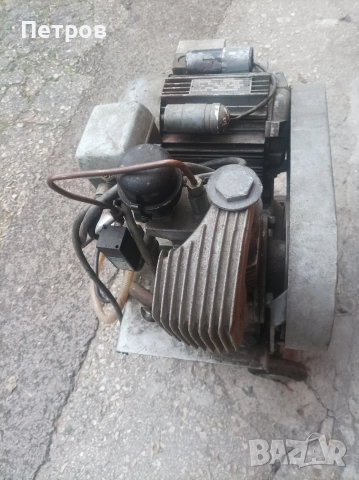 дентален компресор маслен стар модел, снимка 7 - Стоматология - 53389131