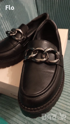 Лоуфъри, снимка 2 - Дамски ежедневни обувки - 53689918