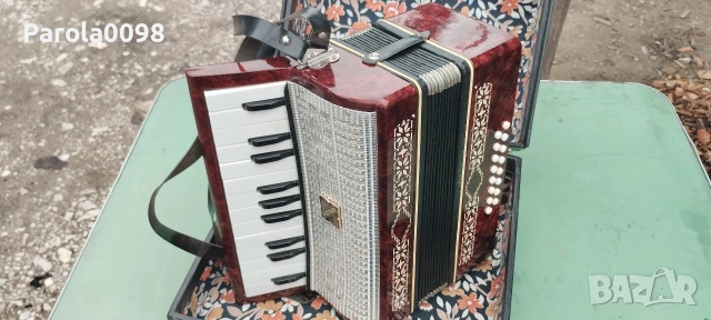 Детски акордеон, снимка 5 - Антикварни и старинни предмети - 54056148