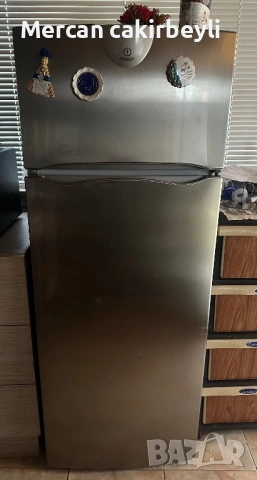 Indesit хладилник