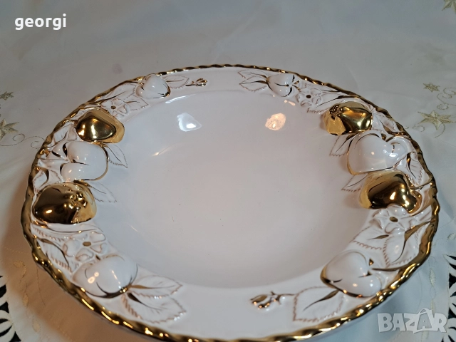 Порцеланова купа фруктиера с позлата М1, снимка 2 - Аксесоари за кухня - 52983433