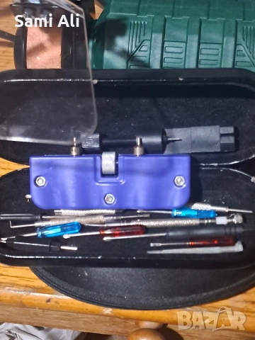 Сет за часовникари (в черната кутия със синия апарат): ​Син инструмент, снимка 6 - Други - 53669111