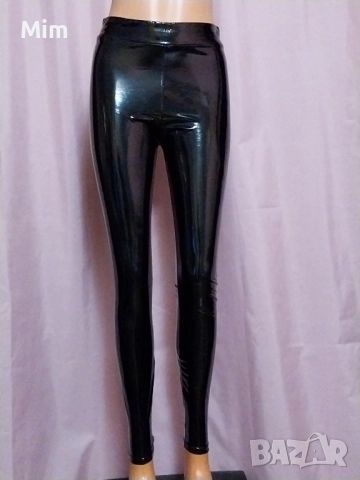 S/М Черен клин от лак / винил / 