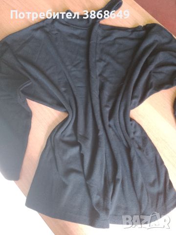 Красива черна блуза , снимка 1 - Блузи с дълъг ръкав и пуловери - 46373532