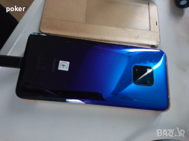 Huawei mate 20 pro с пукнато предно стъкло, снимка 2 - Huawei - 53033371