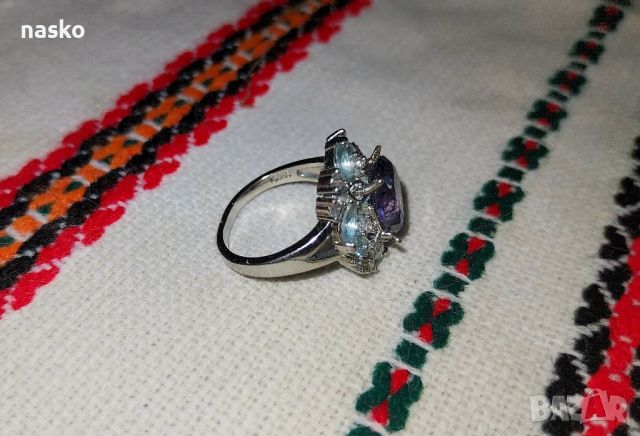 Дамски пръстен с циркони, снимка 3 - Антикварни и старинни предмети - 46445727
