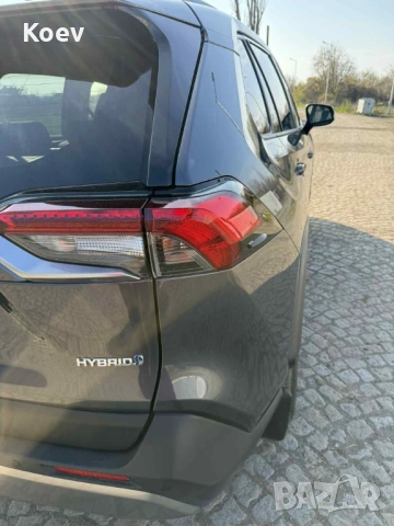 Toyota RAV 4 2.5 HYBRID, снимка 10 - Автомобили и джипове - 53023662