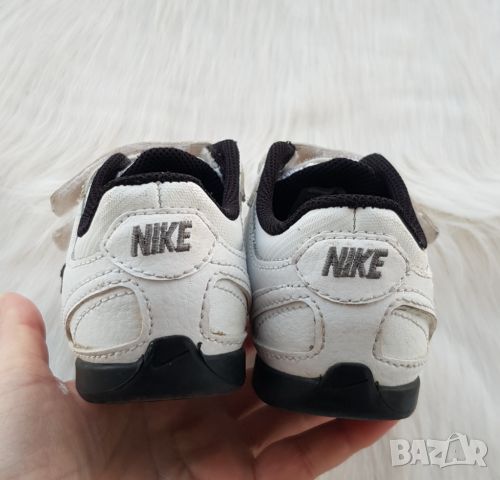 Детски маратонки Nike №28 , снимка 3 - Детски маратонки - 45219542