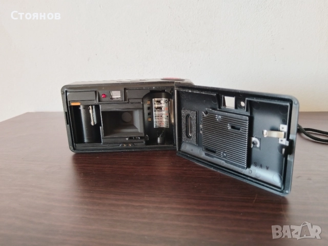 Камера YASHICA J mini, снимка 3 - Фотоапарати - 51859611