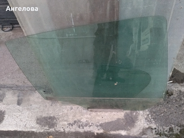Стъкла за задна врата и машинка за Опел Астра Н , снимка 2 - Части - 52238177