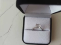 Пръстен бяло злато с диамант 18к, златен пръстен, годежен пръстен, кутийка за пръстен, снимка 1