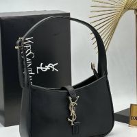 Дамска чанта черна YSL със златисто лого , снимка 1 - Чанти - 45413706