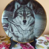 Лимитирана колекция порцеланова чиния с вълк , снимка 1 - Колекции - 45385984