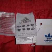 Adidas, Оригинални, Размер М. Код 2209, снимка 3 - Къси панталони и бермуди - 45424557