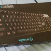 Продавам като нова Logitech G413 Carbon, снимка 2 - Клавиатури и мишки - 45197469