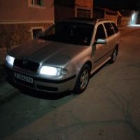 Skoda Octavia Tour 1.9 TDi, снимка 3 - Автомобили и джипове - 46169073